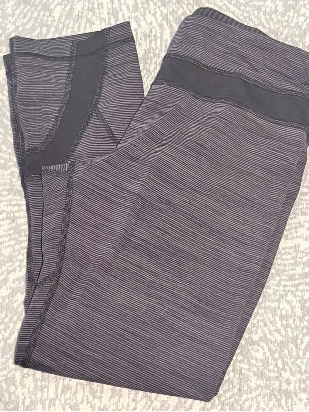 Lululemon /// Women’s Lululemon Inspire Tights - Size 8